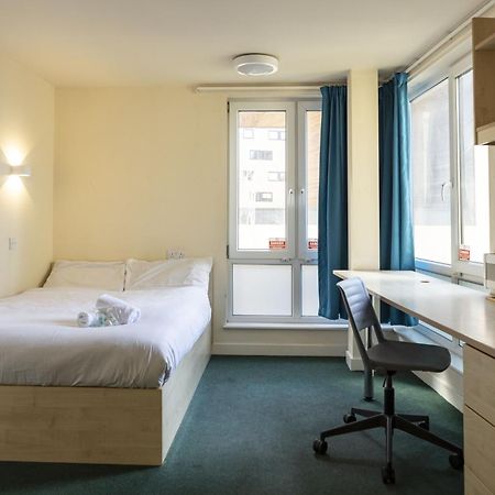 Burley Road Aparthotel Leeds  Bagian luar foto